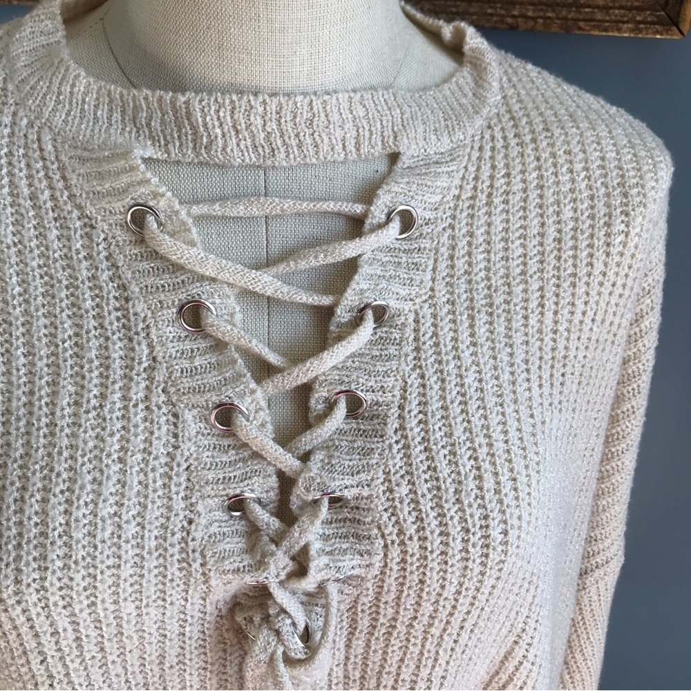 Dreamers oversized cable knit cropped cream/beige lace up sweater - Picture 8 of 11